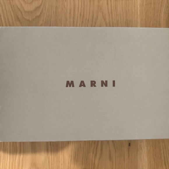 Marni, 38.5, Silver + Gold Sandal - Picture 8 of 8